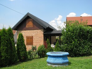 Property grounds - Country house Plavi Lav Potok (Potok)