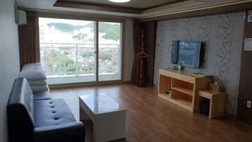 패밀리룸 | 거실 | 평면 TV