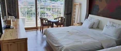 Deluxe Twin Room | Free WiFi