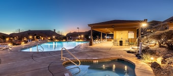 Lost Springs @ Coral Ridge Resort 3 Bedroom Townhouse by RedAwning