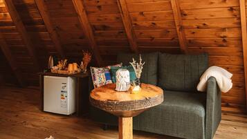 บังกะโล, วิวทะเลสาบ | บริเวณนั่งเล่น