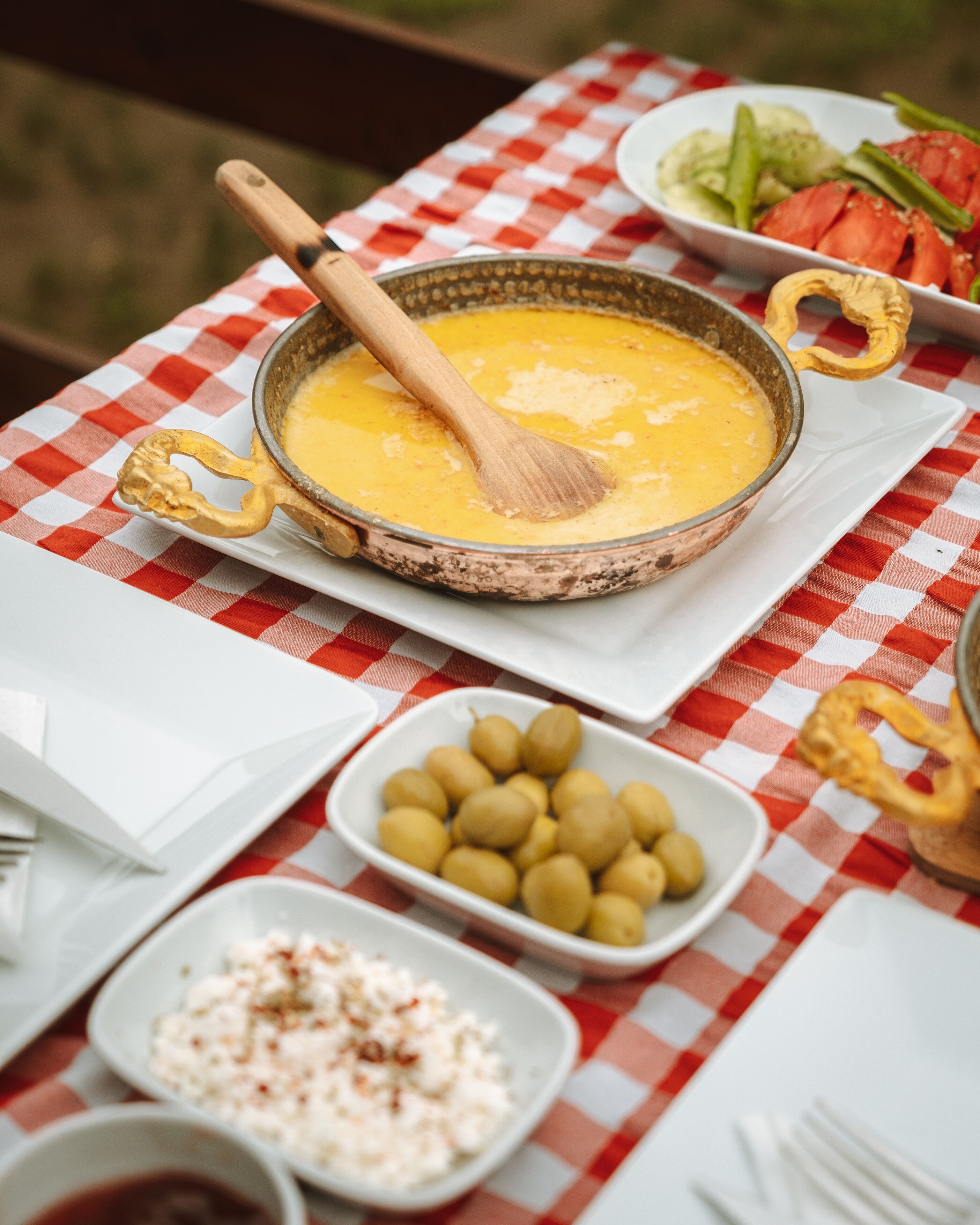 bungalow, lake view | private kitchen | electric kettle