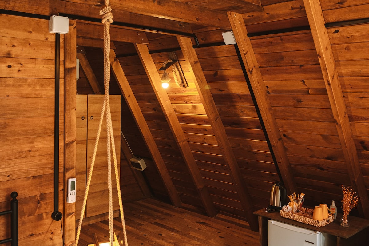 bungalow, lake view | minibar, free wifi, bed sheets