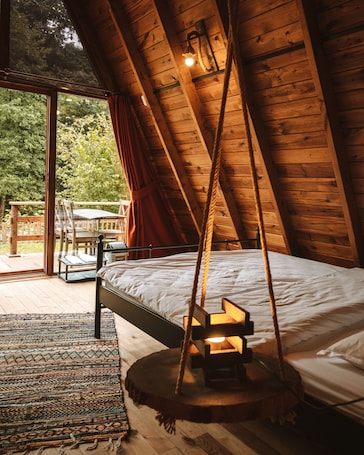 Bungalow, Lake View | 1 bedroom, minibar, free WiFi, bed sheets