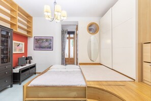 1 camera, ferro/asse da stiro, Wi-Fi, lenzuola