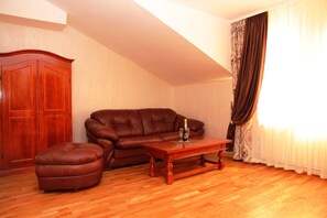 套房 | 書桌、手提電腦工作空間、熨斗/熨衫板、免費 Wi-Fi