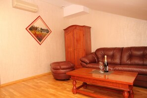 套房 | 書桌、手提電腦工作空間、熨斗/熨衫板、免費 Wi-Fi