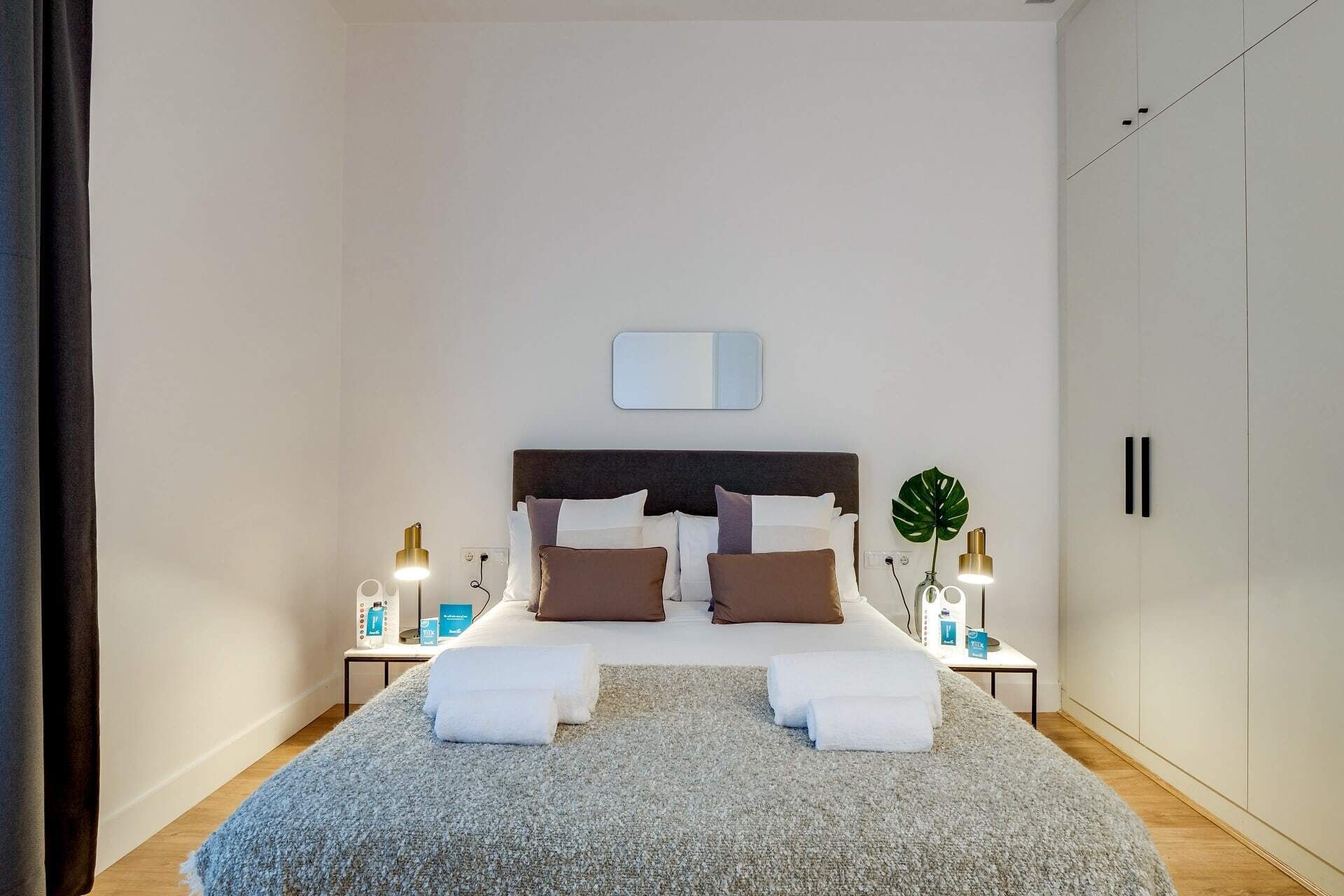 2 bedrooms, desk, iron/ironing board, free WiFi