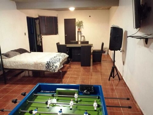 El Teotihuacano, se encuentra a 1.5 km. De la zona arqueológica