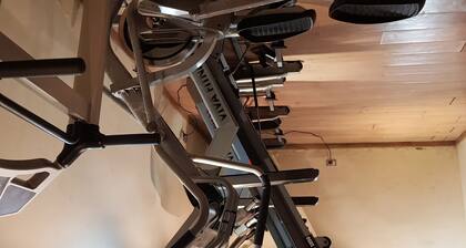 FURNISHED FLAT WITH KITCHENETTE IN HEART OF SOUTH KOLKATA - BALLYGUNGE