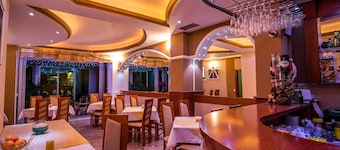 Villa Maki