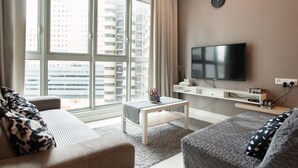 Unclassified image, 4 of 6, button - Regalia Suites Infinity Pool (Kuala Lumpur)