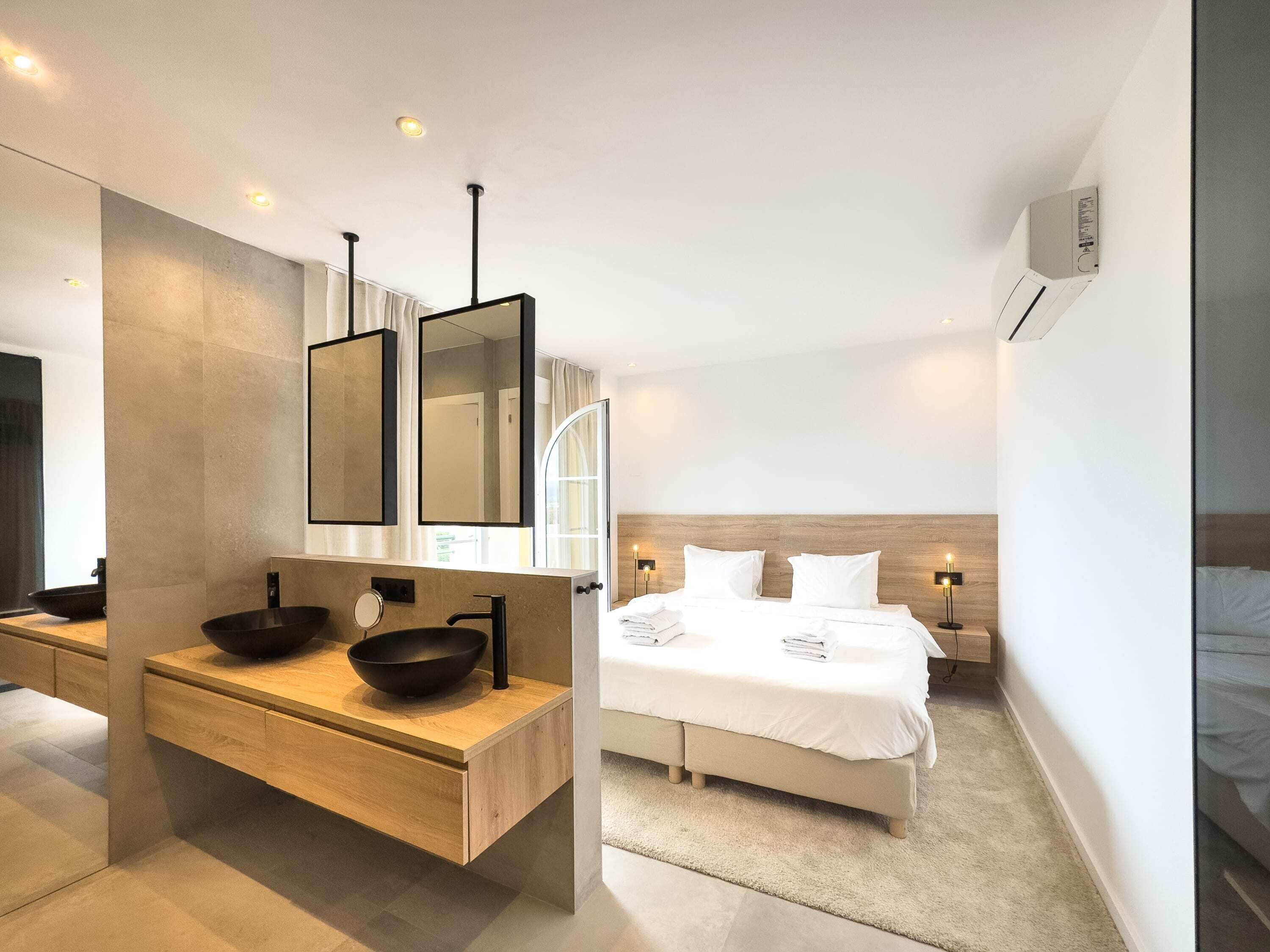 2 室のベッドルーム、アイロン / アイロン台、WiFi、ベッドシーツ