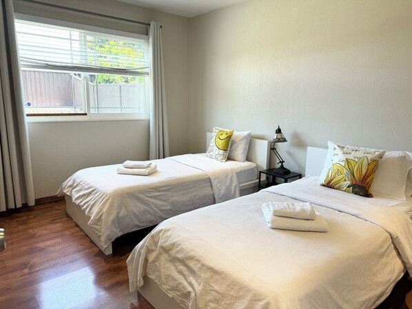 3 bedrooms, iron/ironing board, free WiFi, bed sheets