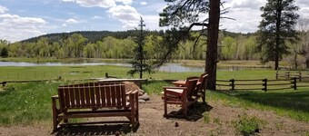 Cedar Cabin - ¡Inclusive la tuya! Disfruta la vista.