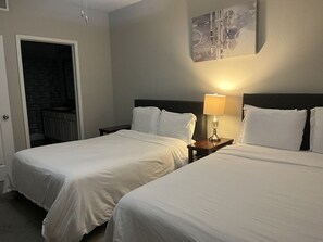 3 soveværelser, skrivebord, strygejern/strygebræt, Wi-Fi