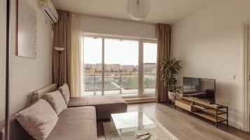 Junior Apartment | 1 bedroom, premium bedding, individually decorated