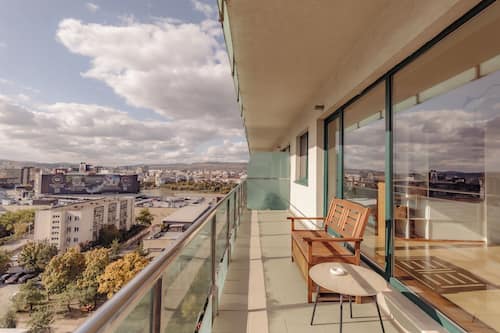 Exclusive-Apartment