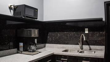 Petit déjeuner continental compris tous les jours