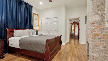 Desk, iron/ironing board, travel crib, WiFi