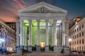 Unclassified image, 4 of 34, button