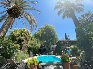 Outdoor pool - The Redlands Guesthouse: Historic District/Pool (Redlands)