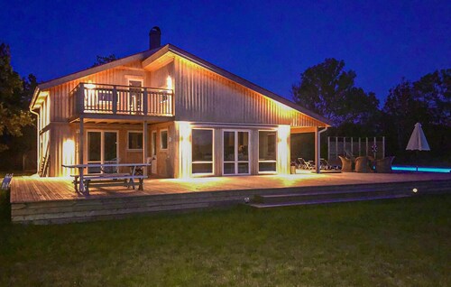 Awesome home in Löttorp with sauna