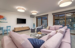 Smart TV, table football, ping pong