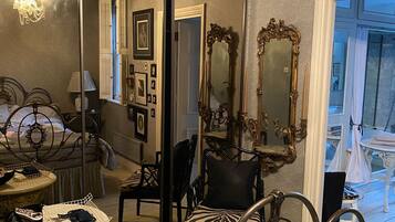 3 camere, Wi-Fi, lenzuola