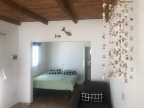 Apartament romàntic, 1 dormitori | Caixa forta a l'habitació, wifi gratuïta i roba de llit