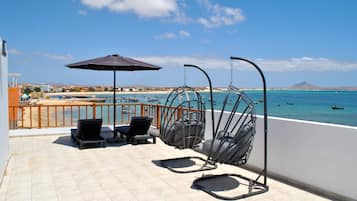Sun deck