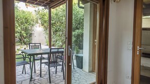 Unclassified image, 4 of 20, button - M225 - Marcelli, new one bedroom apartment with garden (Marcelli)