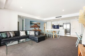 Smart TV, Netflix, streaming services, offices