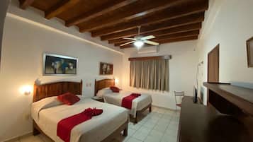 Suite estudio Deluxe | Ropa de cama hipoalergénica, caja fuerte, cortinas opacas