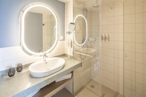 Bathroom - Capri By Fraser Leipzig (Leipzig)