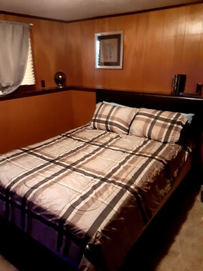 1 bedroom, WiFi - Our home is minutes from the Twin Cities and Rochester (Kenyon)