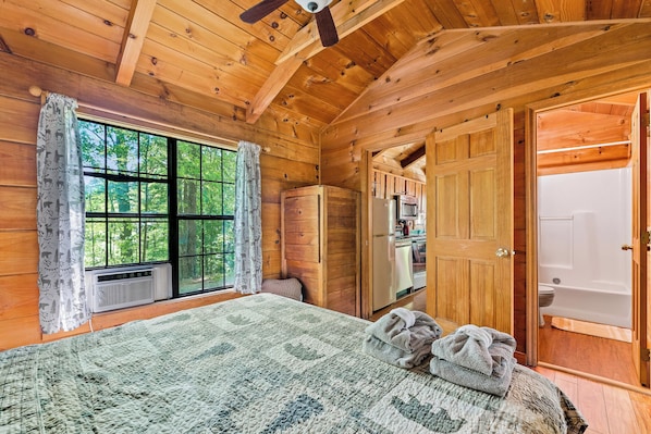 1 bedroom, free WiFi, bed sheets