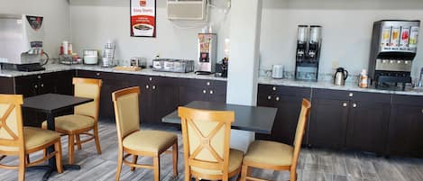 Free daily continental breakfast