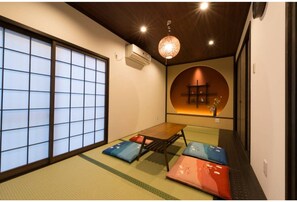 Interior - Permitted Properties Osaka sightseeing location, convenient access, family friendly, large room (大阪市浪速区恵美須東)
