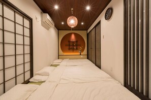4 bedrooms, WiFi, bed sheets