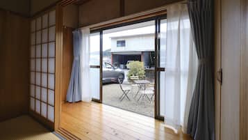Casa familiar | 2 dormitorios, escritorio, cortinas opacas y wifi gratis