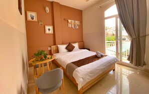 Phòng đôi Deluxe, 1 giường cỡ queen, quang cảnh thành phố | Bộ trải giường bằng vải cotton Ai Cập, bộ đồ giường cao cấp, minibar