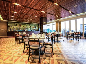 Daily buffet breakfast (MYR 50 per person) - Mercure Langkawi Pantai Cenang (Langkawi)