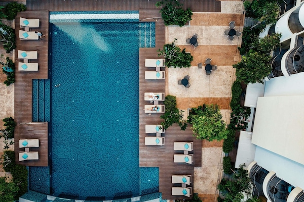 Kolam renang terbuka