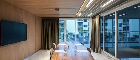 Meeting facility