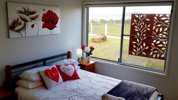 4 bedrooms, iron/ironing board, travel cot, free WiFi