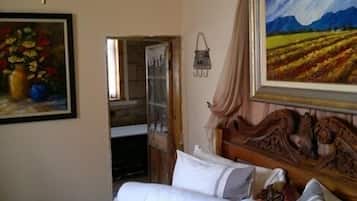 Decoración personalizada, muebles diferentes y wifi gratis