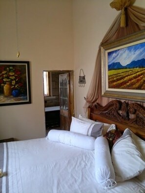Deluxe Double Room | Individually decorated, individually furnished, free WiFi, bed sheets - Rosenhof Country Lodge (Paul Roux)