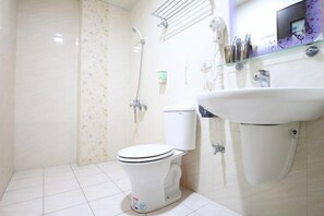 Shower, free toiletries, hair dryer, children's dressing gowns