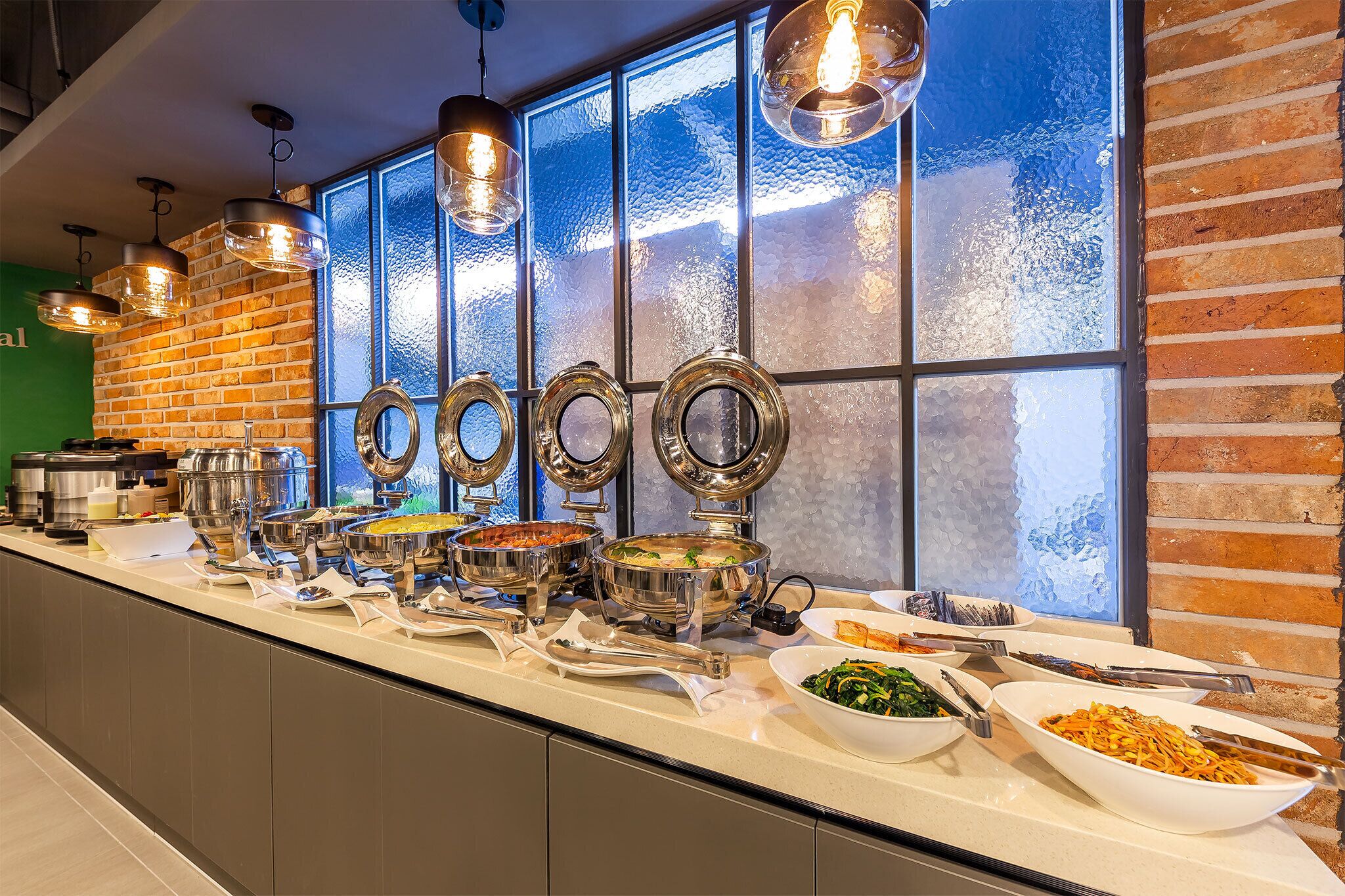 daily buffet breakfast (krw 12000 per person)